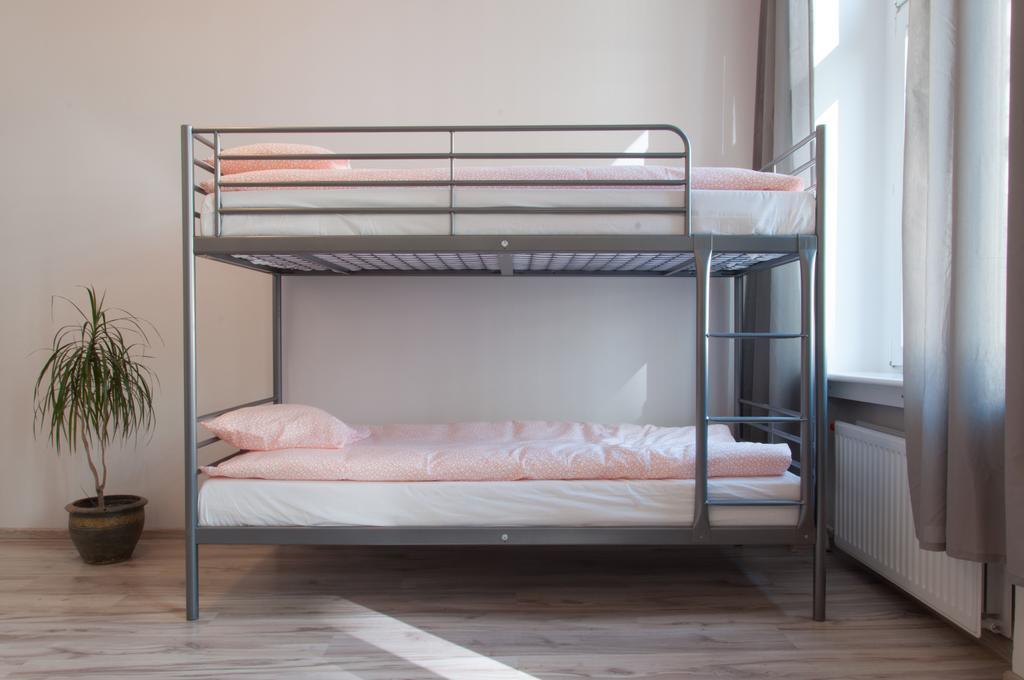 Hostel Mango Познан Екстериор снимка