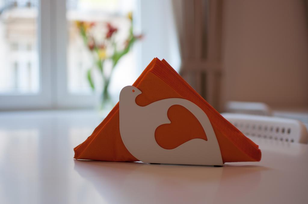 Hostel Mango Познан Екстериор снимка