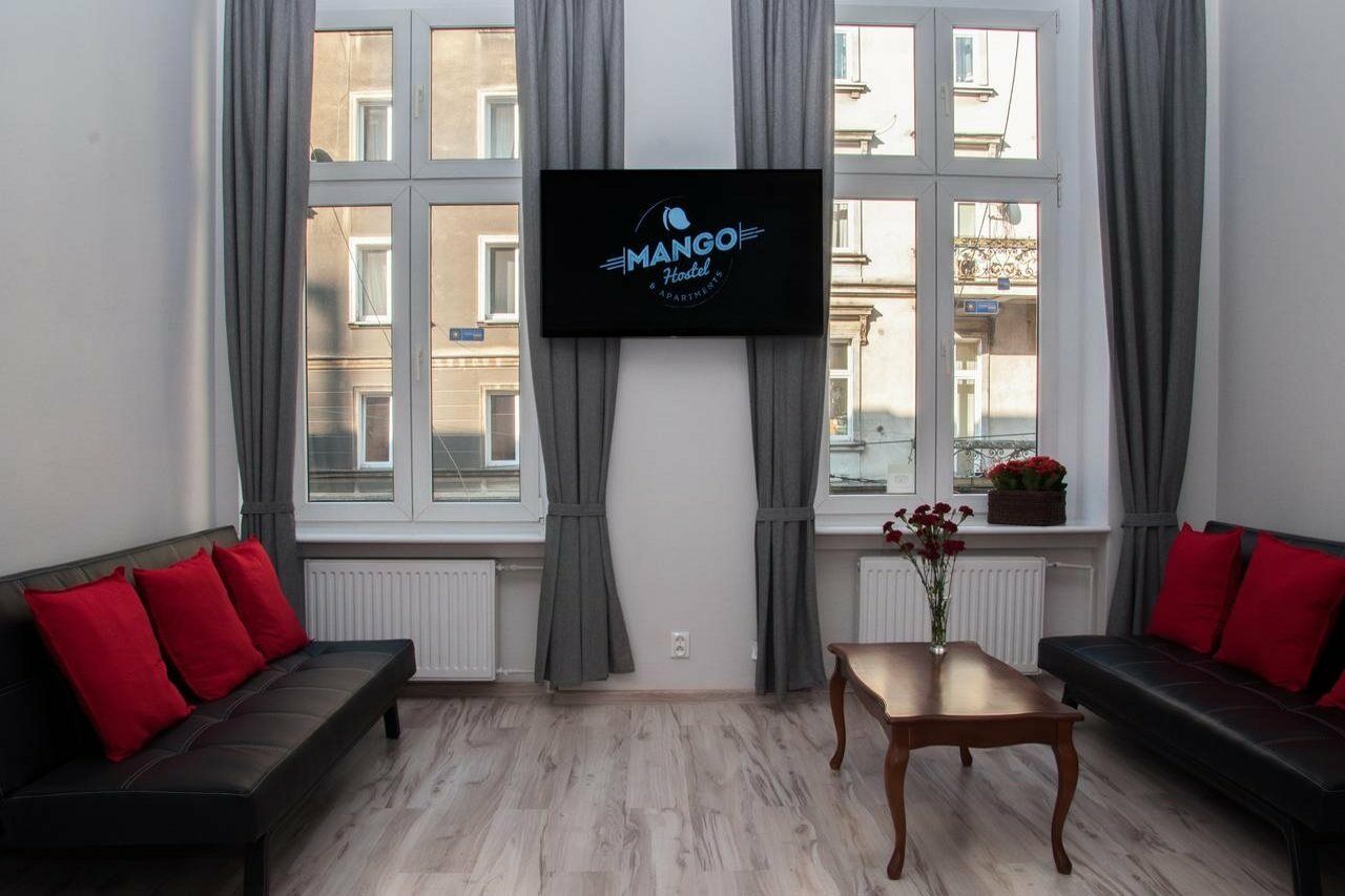 Hostel Mango Познан Екстериор снимка
