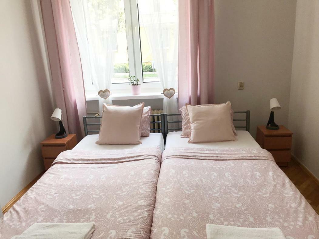 Hostel Mango Познан Екстериор снимка